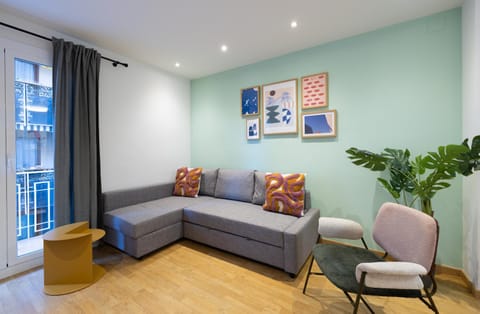 Living room, Seating area