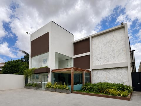 Property building, Day, Garden, Garden view