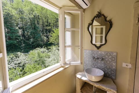 Suite Villa Borgo della Visona Apartment in Capannori