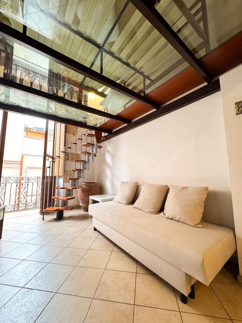 Kalma - Marina Central Loft Apartment in Cagliari
