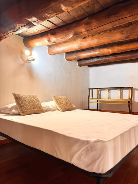 Kalma - Marina Central Loft Apartment in Cagliari