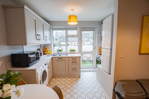 Location! Location! City Centre Townhouse Sleeps 6 House in Galway