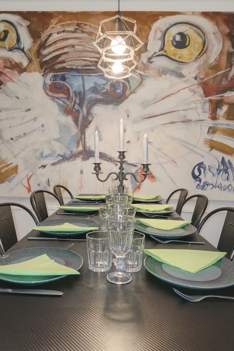 Decorative detail, Dining area