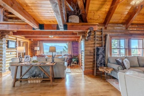 Sanora Lodge - Game Loft, Fire Pit, Yellowstone House in Island Park