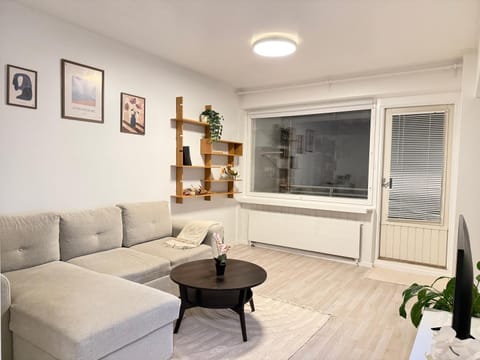 10 mins to Helsinki center, FREE PARKING apartment Apartment in Helsinki