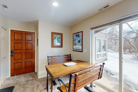 Bridgewater Terrace Getaway Apartment in Avon