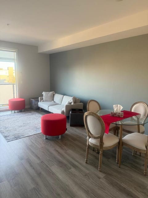 Mollies Alpha Apartment in Langford