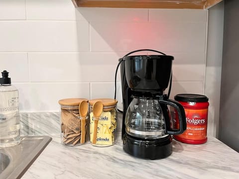 Cozy Miami Home Next to Beach & Aventura Mall Apartment in Biscayne Park