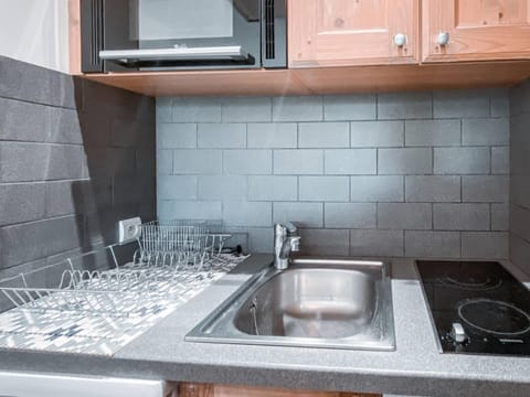 Appartement calme 2 pièces, 6 personnes, garage, Val d'Isère - FR-1-411-992 Apartment in Val dIsere