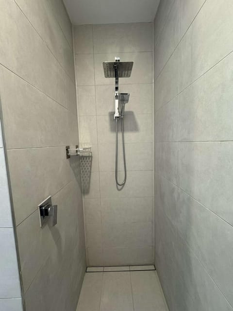 Swansea Coastal Retreat Near Sea & IGA House in Tasmania