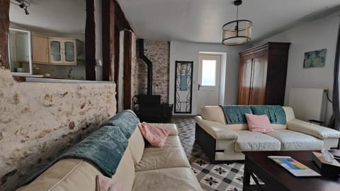 Gite Centre Montbazon Villa in Centre-Val de Loire