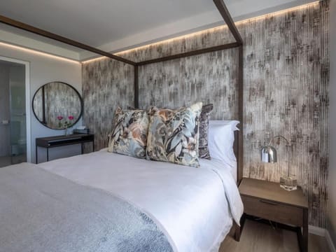 Laridae Luxe - 3BD Central APT w Pool Apartment in Plettenberg Bay