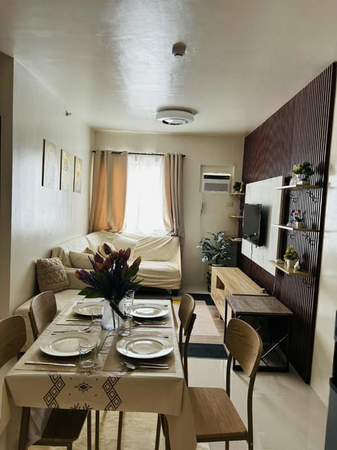 TV and multimedia, Living room, Dining area, air conditioner