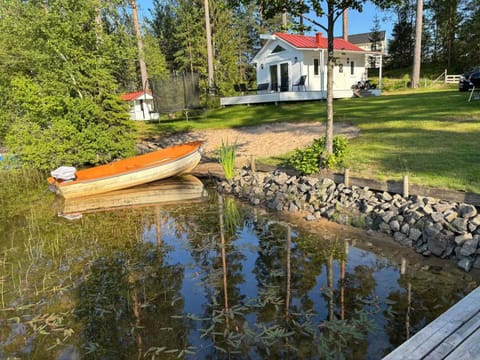 Property building, Natural landscape, Beach, Beach, Garden view, Lake view, Open Air Bath