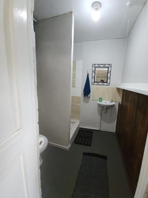 Lovely Cabin with private garden Cabin in Cape Town