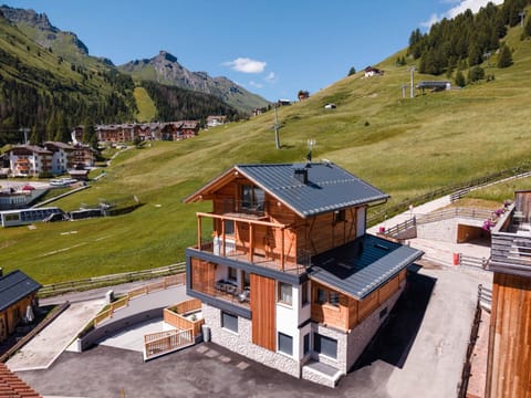 Property building, Summer