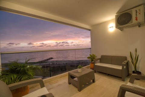Balcony/Terrace, Seating area, Sea view