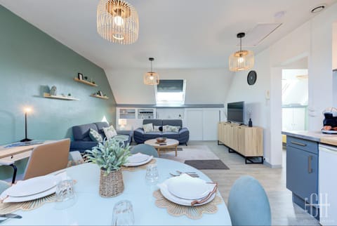 Le Mirabeau - Gare à 100m - Wifi - Bureau - 2 V Apartment in Tours