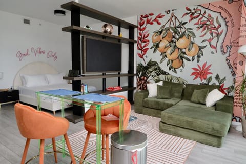 Communal lounge/ TV room, TV and multimedia, Living room, Photo of the whole room, Seating area, Evening entertainment