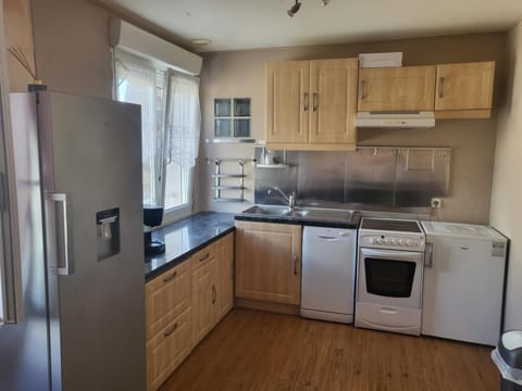 L'escapade 12 personnes 6 chambres Apartment in Jullouville