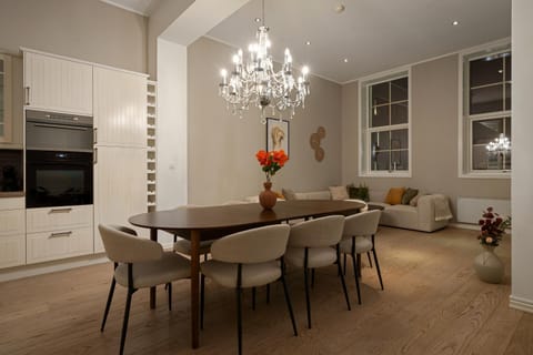 Kitchen or kitchenette, Living room, Dining area