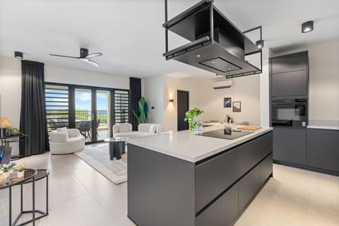Living room, Sea view, kitchen
