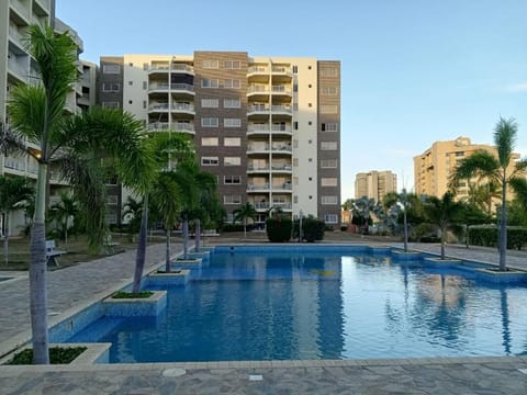 Property building, Day, Pool view, Swimming pool