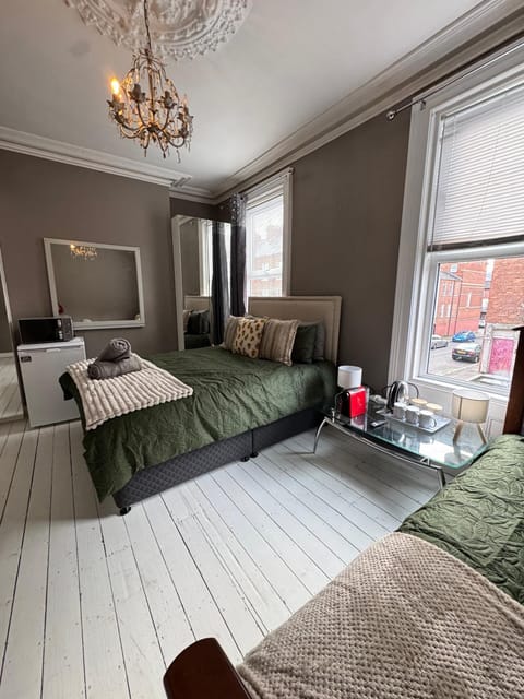 Cozy House Great Location Bed and Breakfast in Belfast