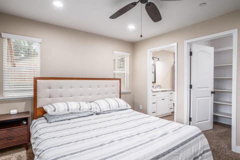 The Oakhurst Oasis - Family & Fun Edition House in Oakhurst