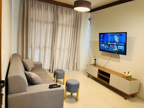Communal lounge/ TV room, TV and multimedia, Living room, Seating area