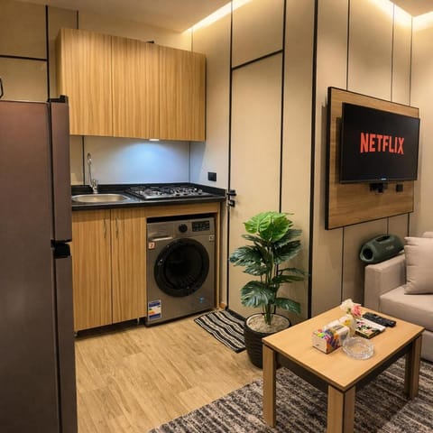 Kitchen or kitchenette, Living room, Seating area, pet friendly, washing machine
