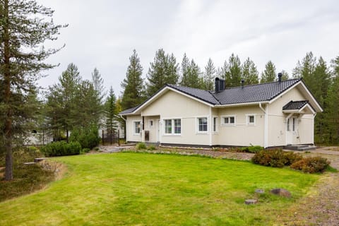 Property building, Day, Natural landscape