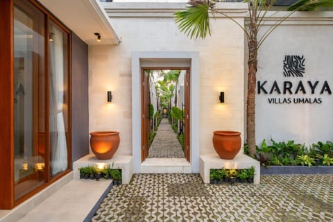 Property building, Facade/entrance
