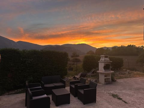 Natural landscape, Garden, Balcony/Terrace, Mountain view, Sunrise, Sunset