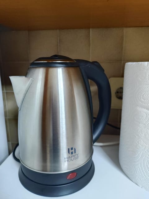 Coffee/tea facilities, Breakfast