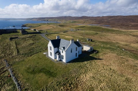 Property building, Natural landscape, Bird's eye view, Sea view