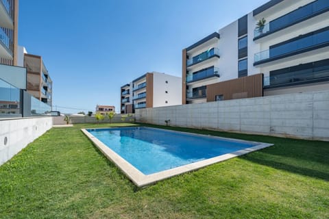 Property building, Garden, Garden view, Pool view, Swimming pool
