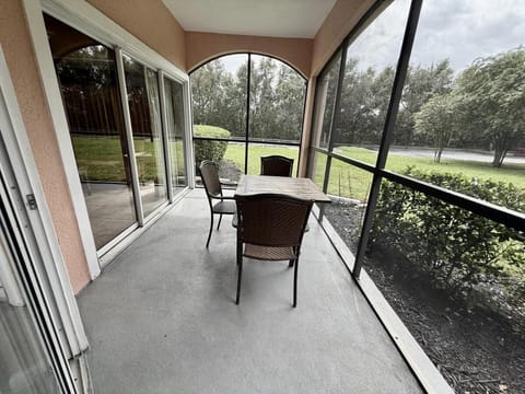 Entire Condo - 3Bed 2Bath- 5 mins to Disney Park Apartment in Orlando