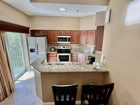 Entire Condo - 3Bed 2Bath- 5 mins to Disney Park Apartment in Orlando