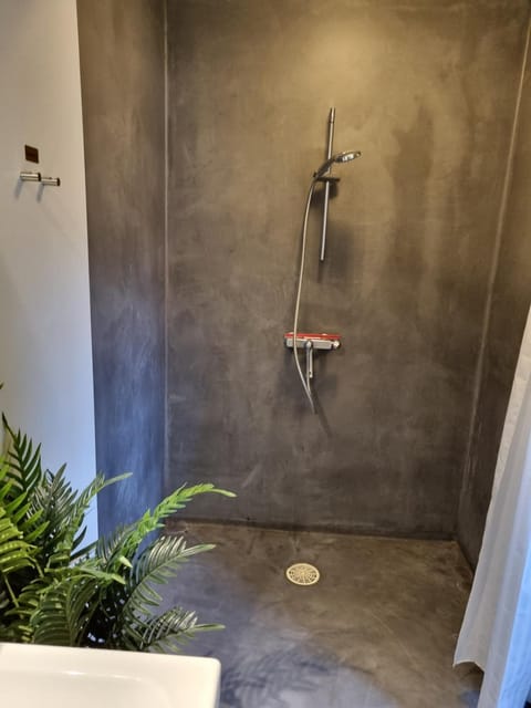 Mini-lejlighed med køkken - Deler bad og toilet med nabolejlighed 4 Apartment in Region of Southern Denmark