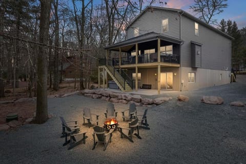 Property building, Natural landscape, Garden