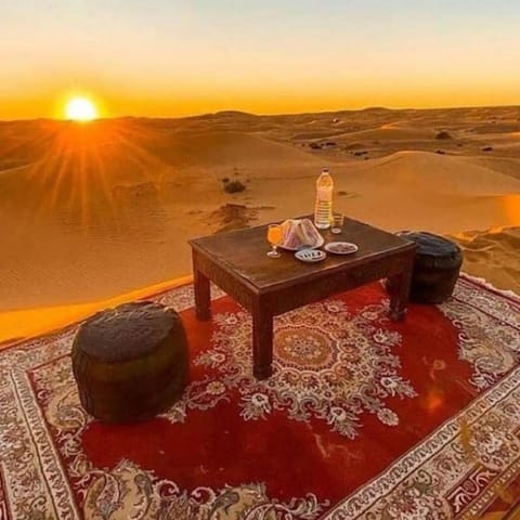 Day, Natural landscape, Dining area, Sunrise, Sunset