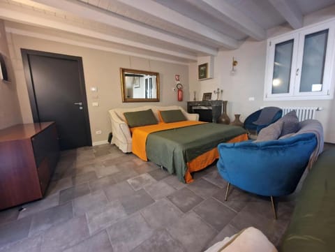 Bed, Living room, Seating area