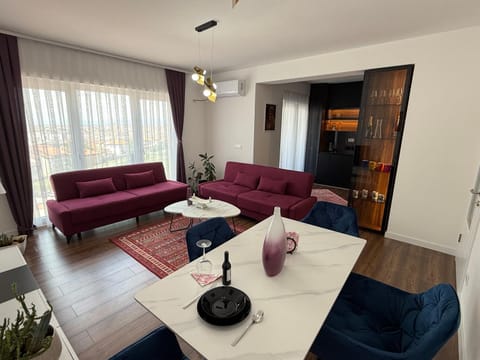 Living room, Seating area, Dining area