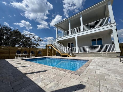 Summer Vibes - 6BR Luxury Home with Private Pool House in Orange Beach