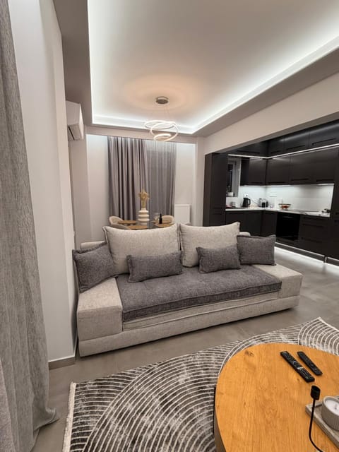 City Vibes Corinth Apartment in Euboea