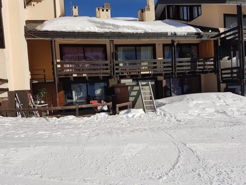 studio apartment with terrace overlooking the slope Apartment in Breuil-Cervinia