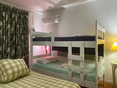 Casa Moderna com piscina e churrasqueira Vacation rental in Rio de Janeiro