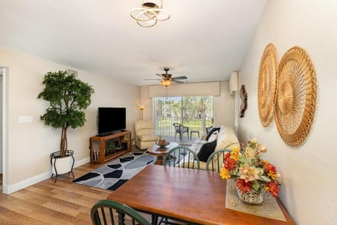 Beachside Pond View Retreat - BC155 Apartment in Indian Harbour Beach