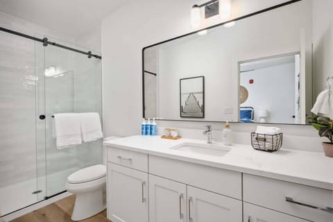 Ebb916 Modern Loft, Heart of Taft District, Walkable to Beach House in Lincoln City